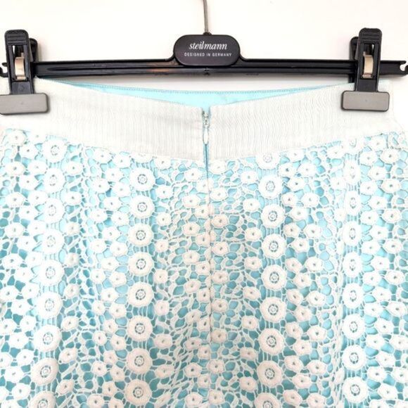 Antonio Melani Lace‎ Overlay Pencil Skirt - Picture 4 of 5